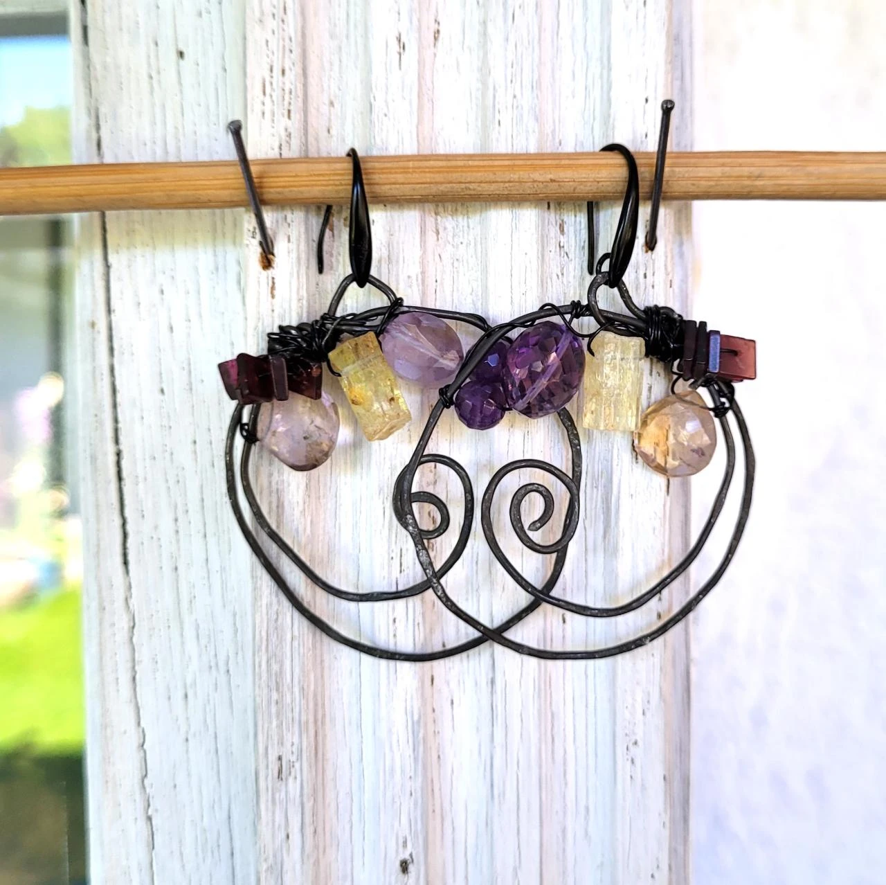 Asymmetric baroque hoop-style earrings with fine stones.. – photo 9
